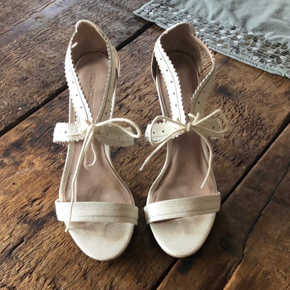 Pour La Victoire Shoes - DONATED!! Pour La Victoire winter white stilettos